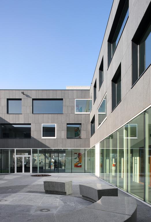 Hotel Middelpunt - Gratis Parking - Ontbijt Inbegrepen! Middelkerke Exterior foto