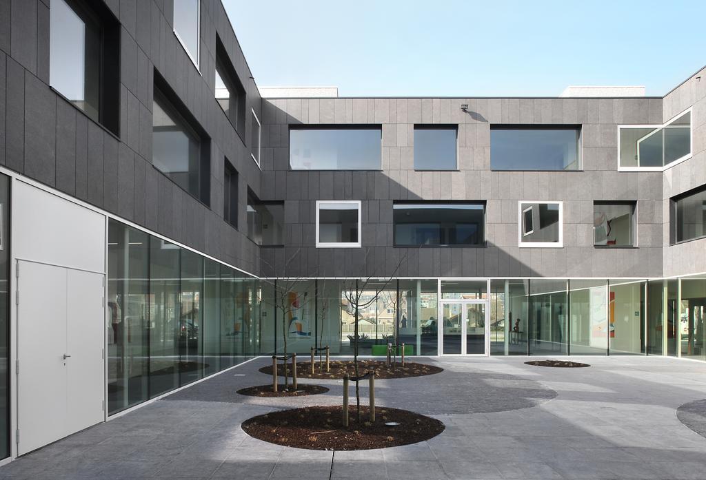 Hotel Middelpunt - Gratis Parking - Ontbijt Inbegrepen! Middelkerke Exterior foto