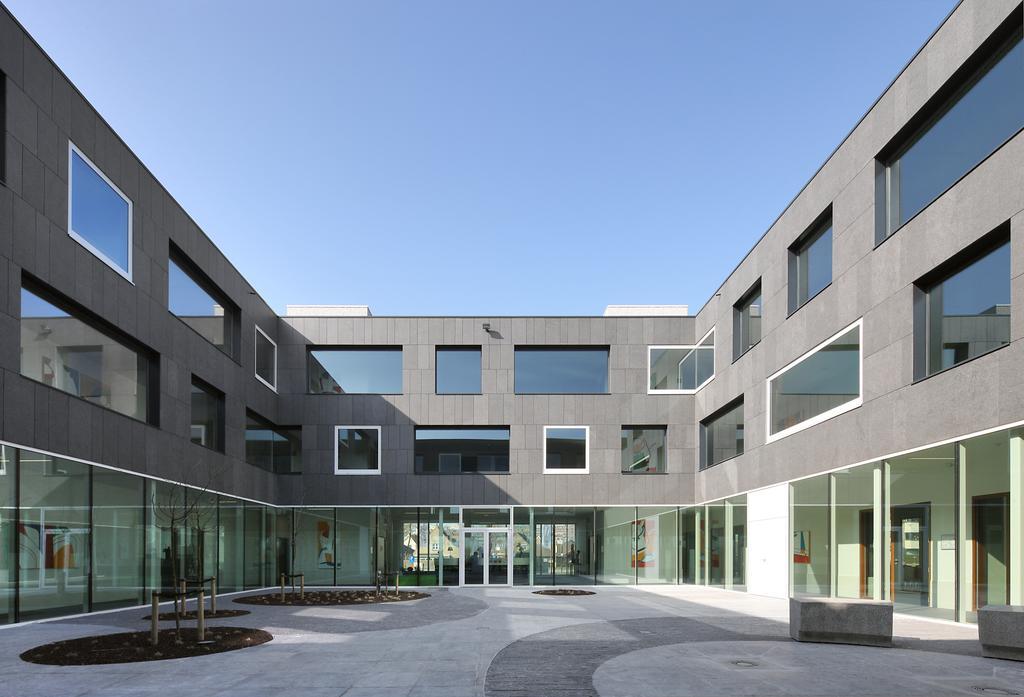 Hotel Middelpunt - Gratis Parking - Ontbijt Inbegrepen! Middelkerke Exterior foto