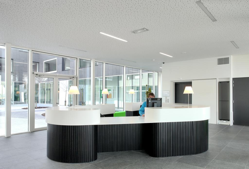 Hotel Middelpunt - Gratis Parking - Ontbijt Inbegrepen! Middelkerke Exterior foto