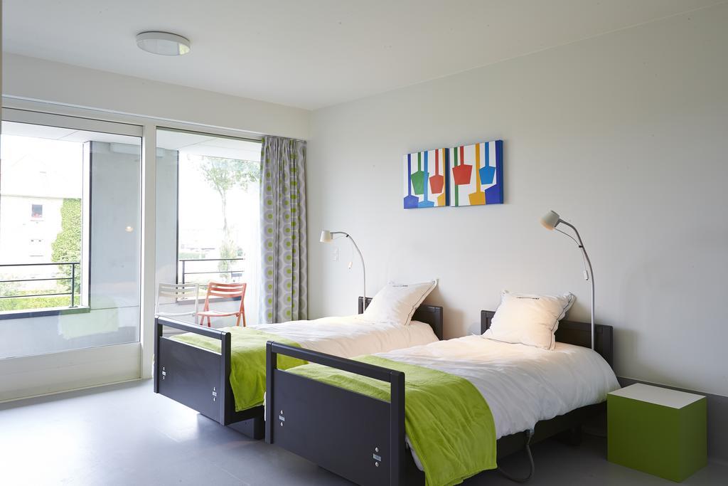 Hotel Middelpunt - Gratis Parking - Ontbijt Inbegrepen! Middelkerke Zimmer foto